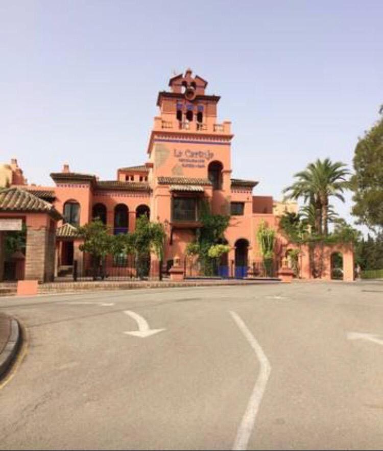 La Cartuja Del Golf Apartment Estepona Luaran gambar