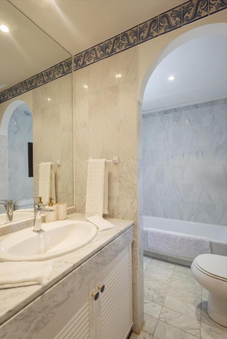 La Cartuja Del Golf Apartment Estepona Luaran gambar