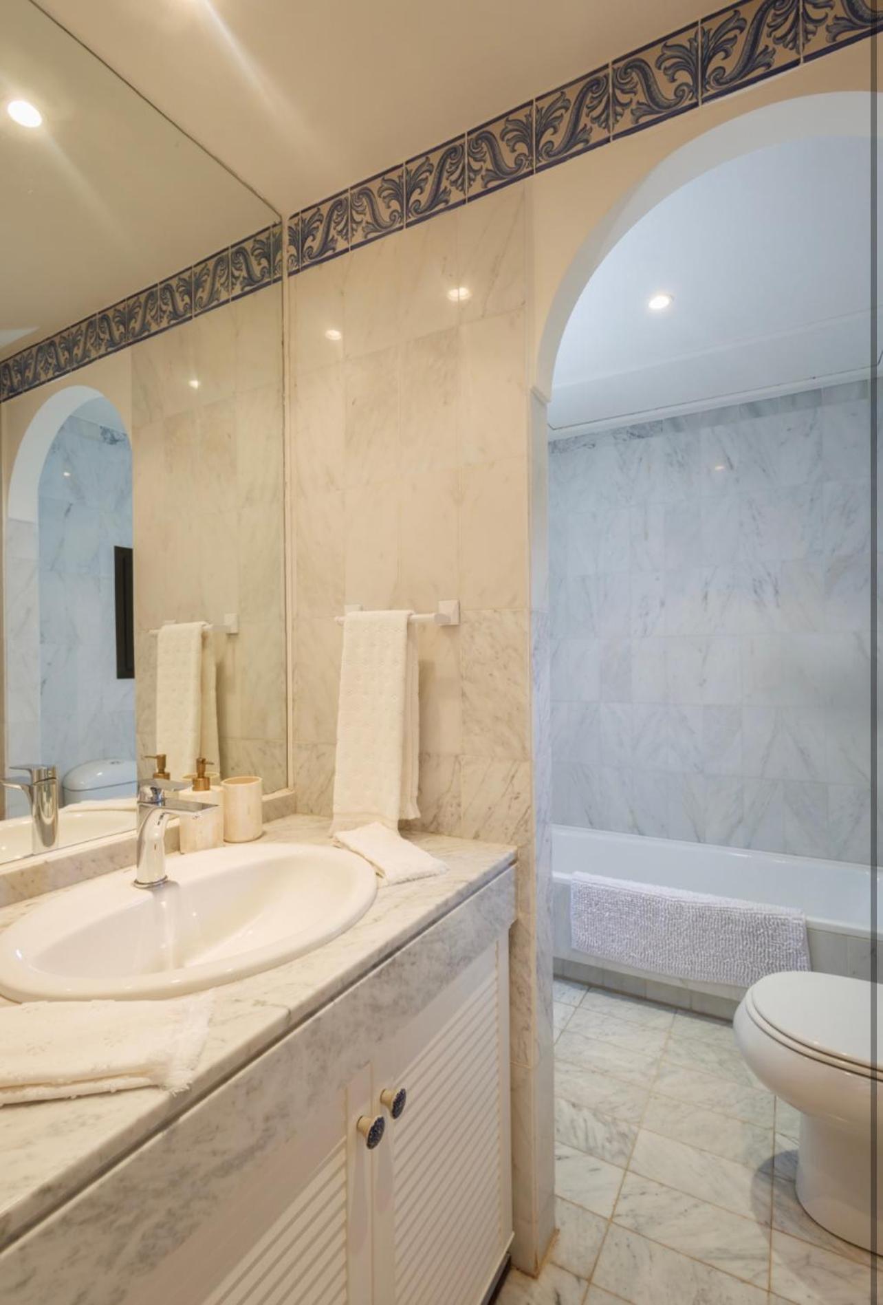 La Cartuja Del Golf Apartment Estepona Luaran gambar